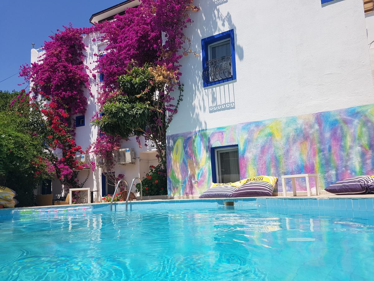 Eskici Hostel Bodrum Bagian luar foto